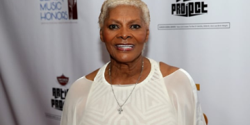 is dionne warwick married