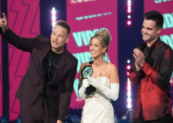 lainey wilson cmt awards 2024