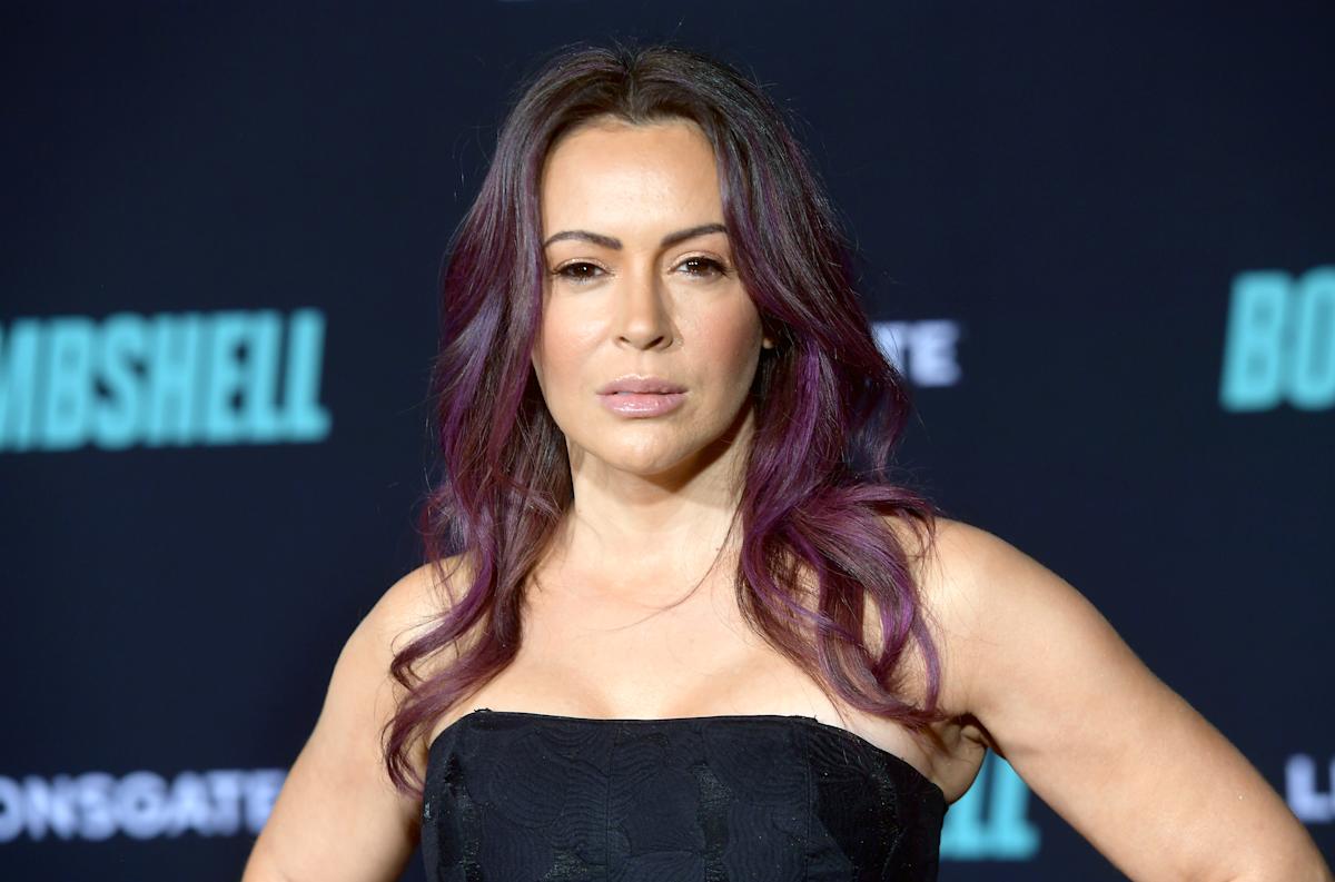 alyssa milano arm hair