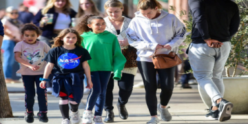 pics of ellen pompeo