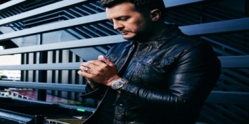 how many siblings did luke bryan have