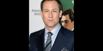 tobias menzies relationship
