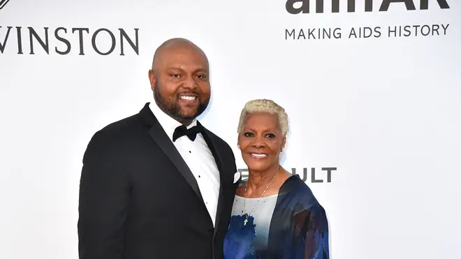 is dionne warwick married