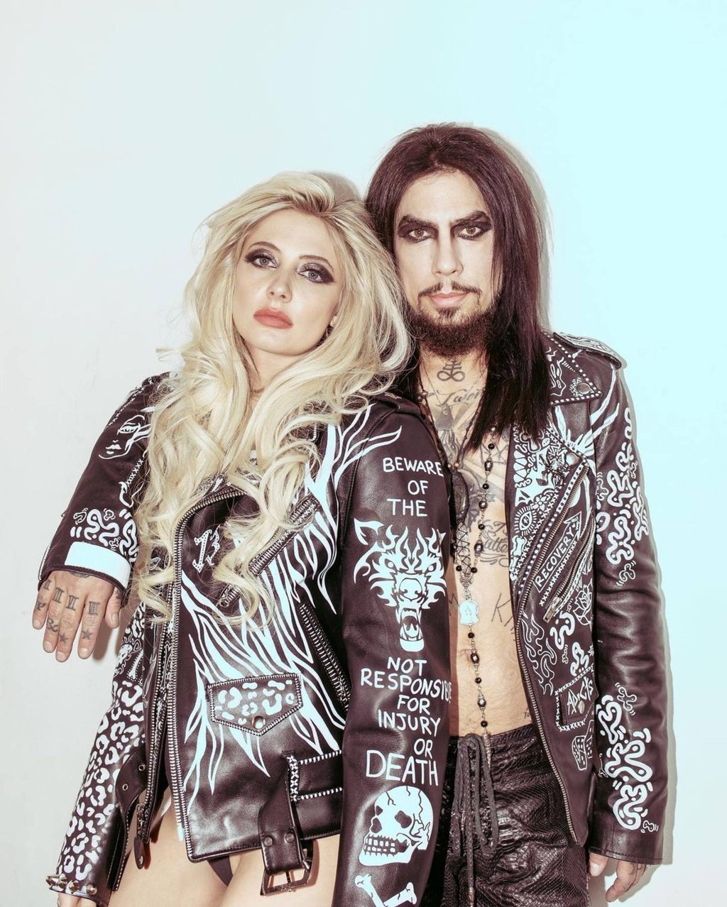 who is dave navarro married to