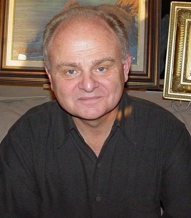gary burghoff height