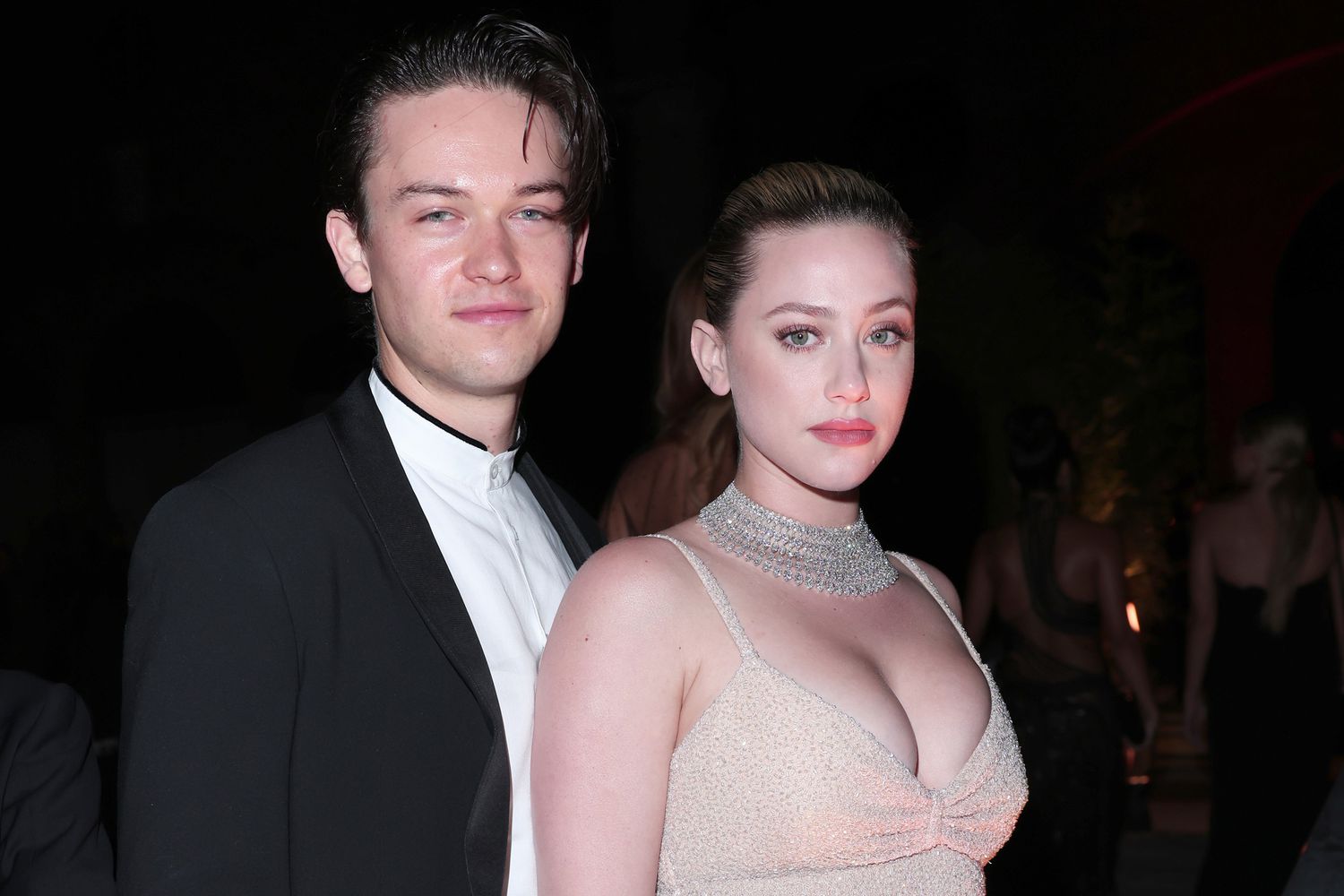 lili reinhart relationships