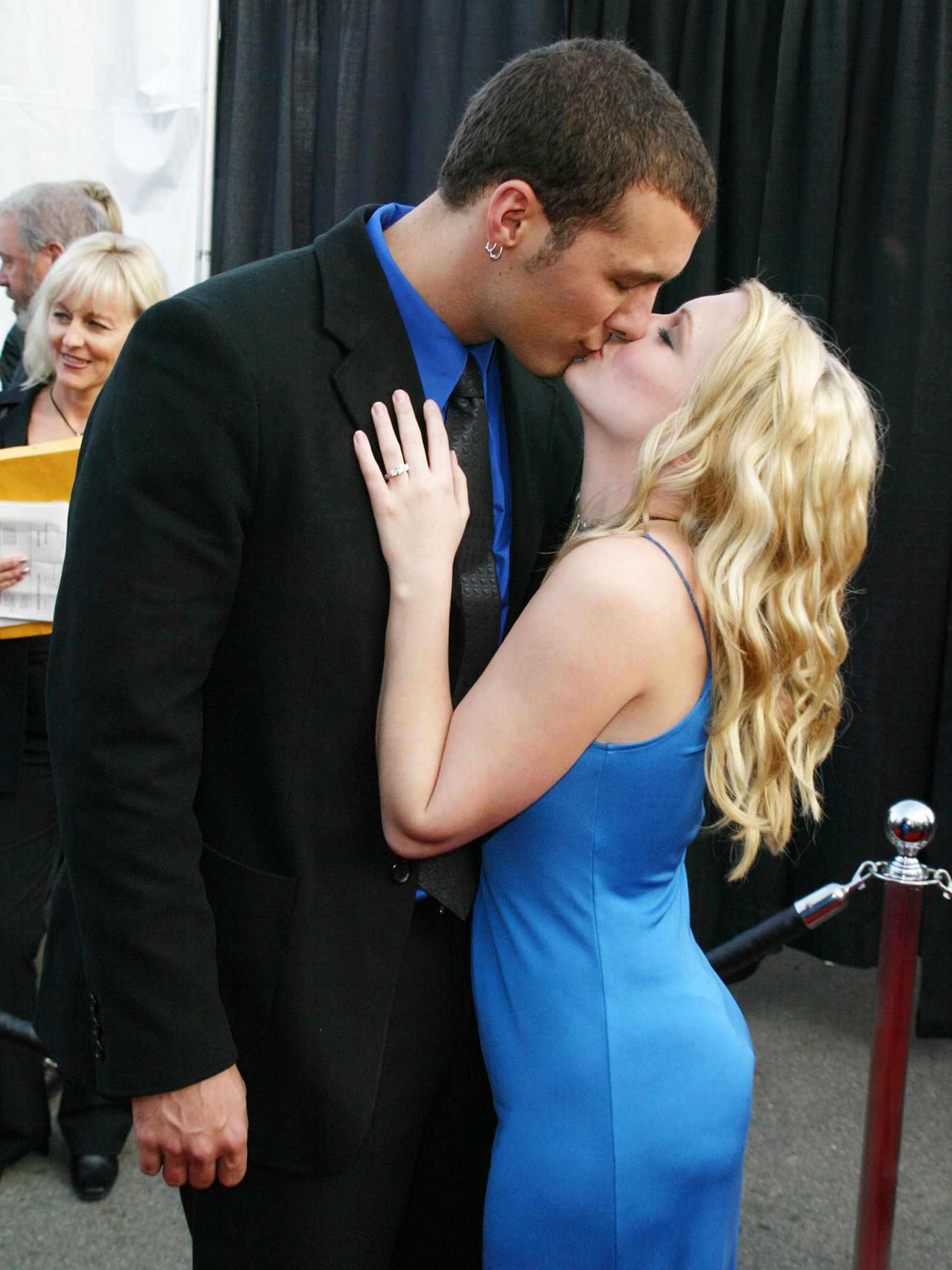 who did melissa joan hart marry
