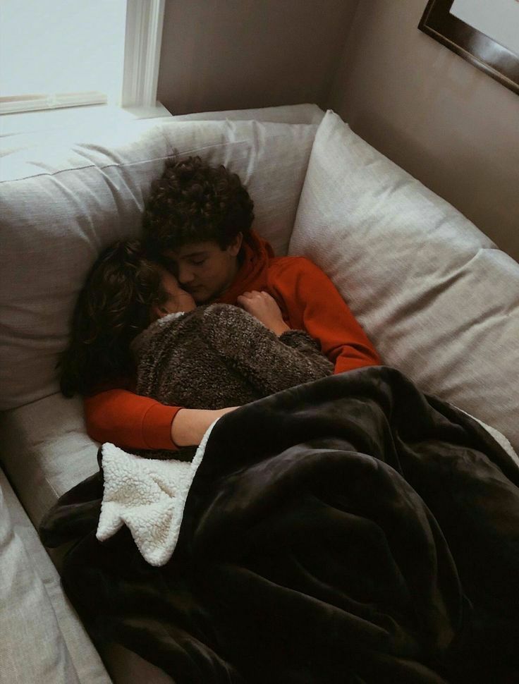 cuddling couple pics
