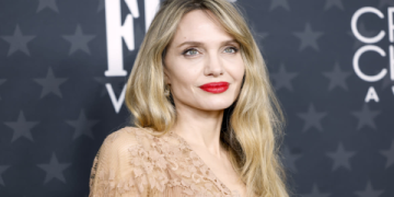 angelina jolie new pics