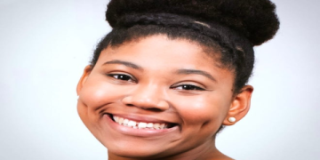 miss scarlet clue actress