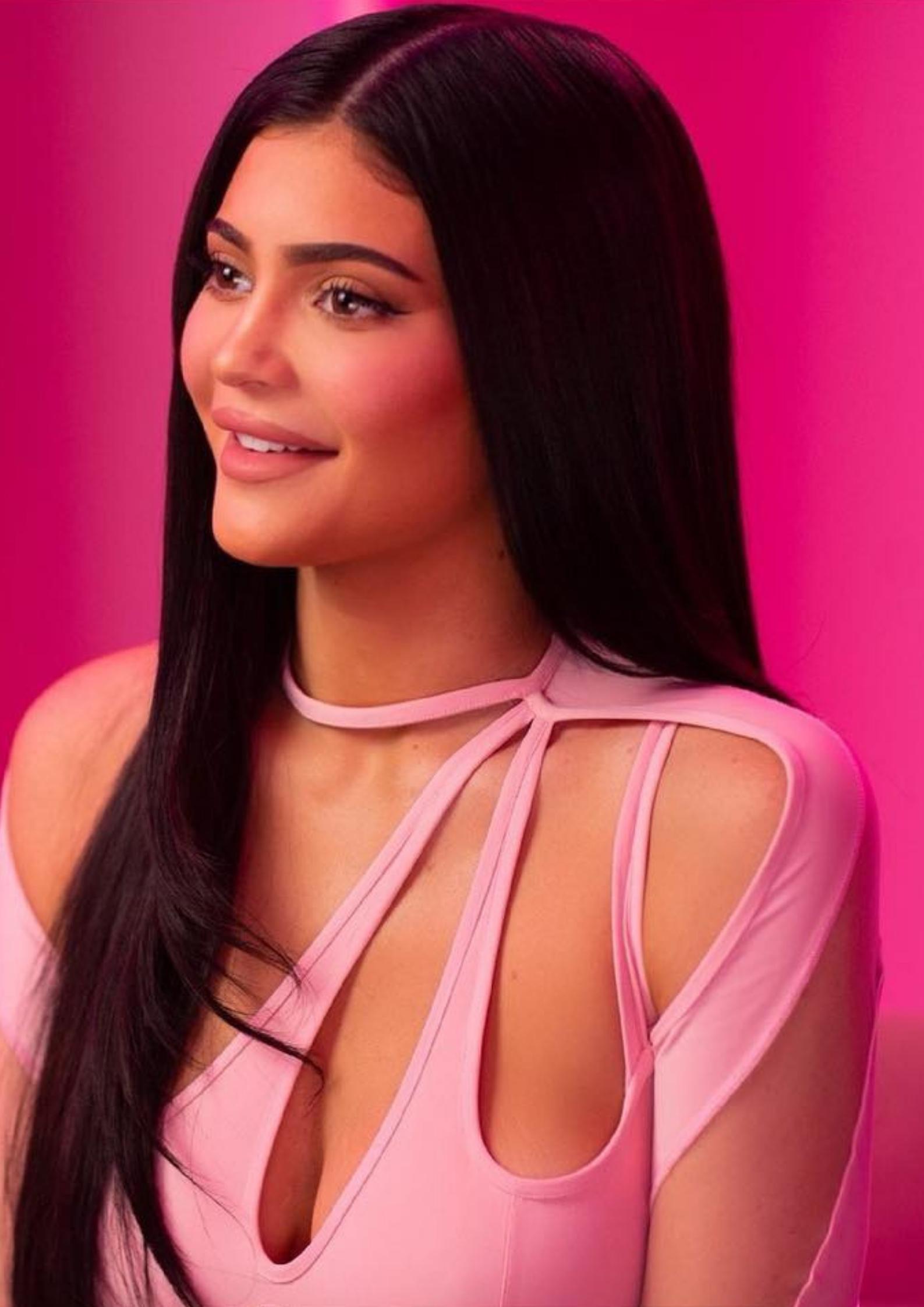 kylie jenner image
