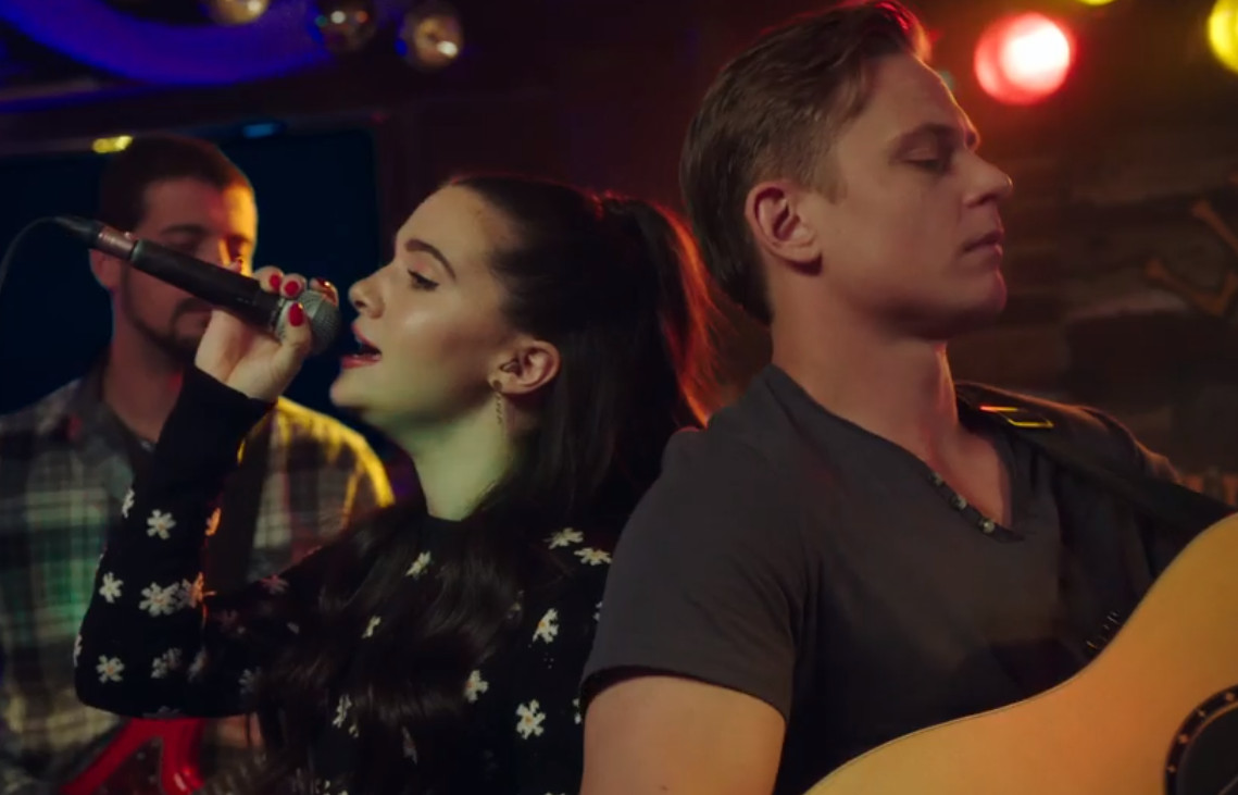billy magnussen the bold type