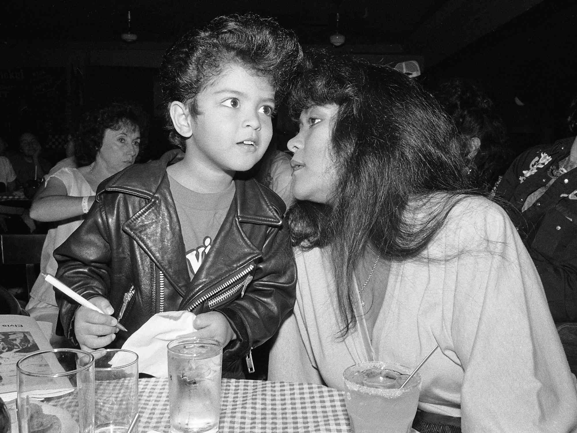 where is bruno mars parents from
