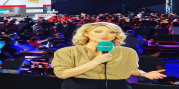 jonathan bailey wife sage steele