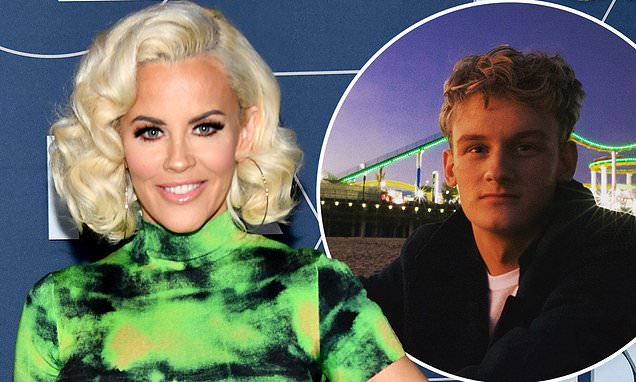 how old is jenny mccarthy son