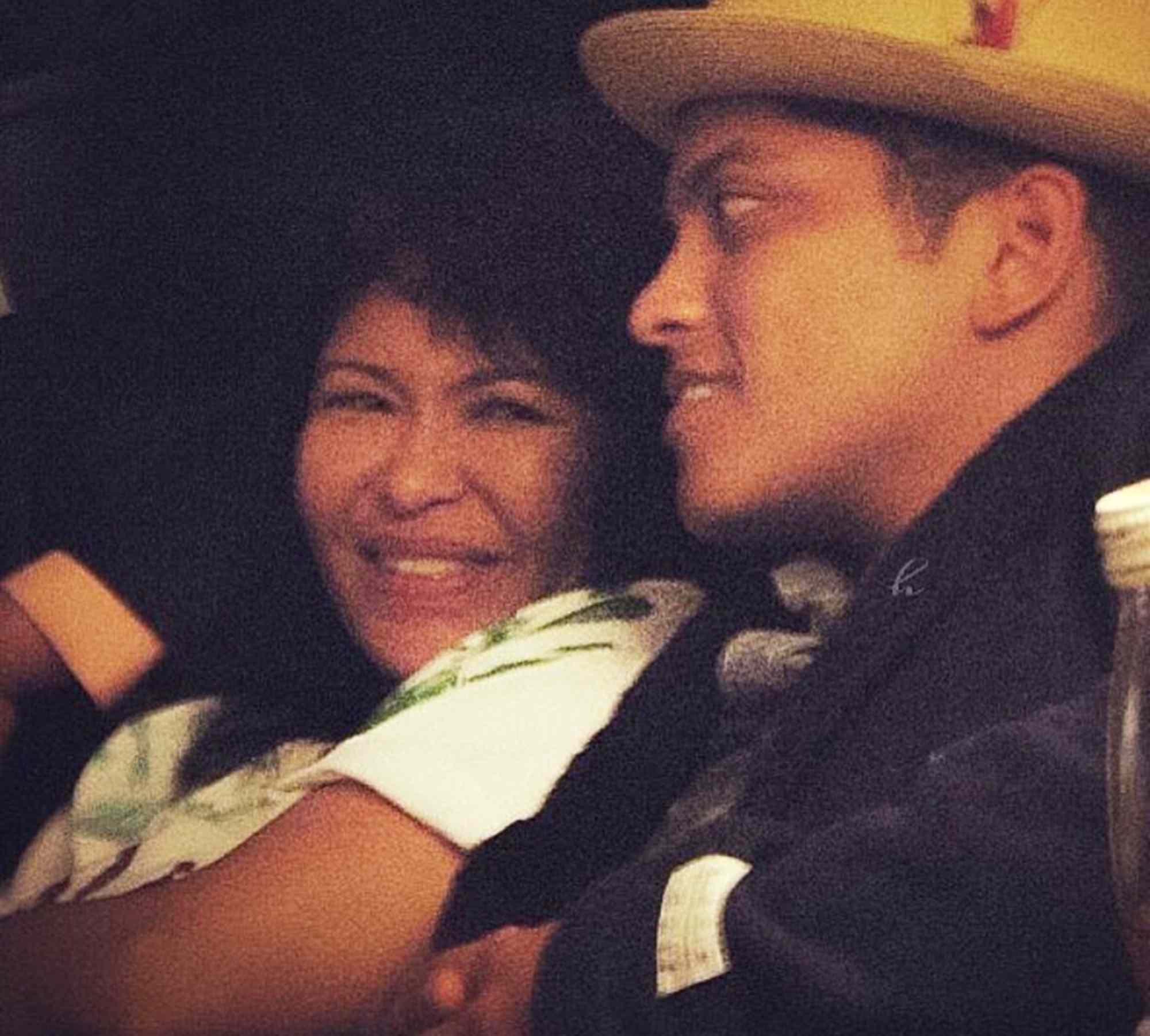 where is bruno mars parents from