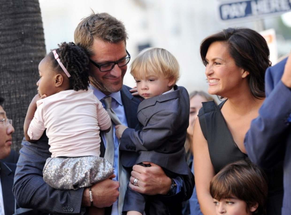ty burrell daughters