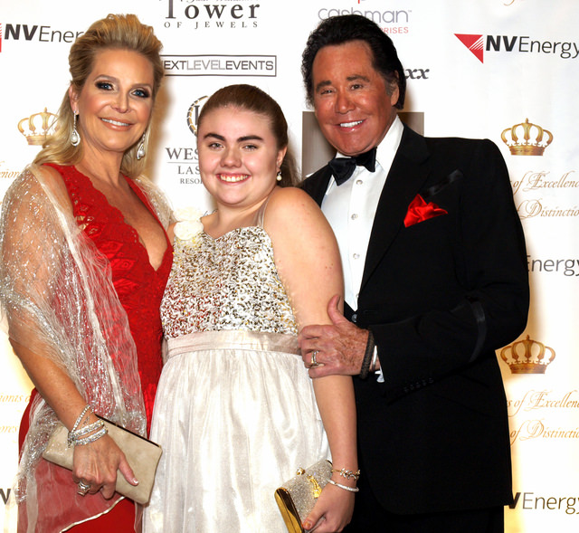 wayne newton family