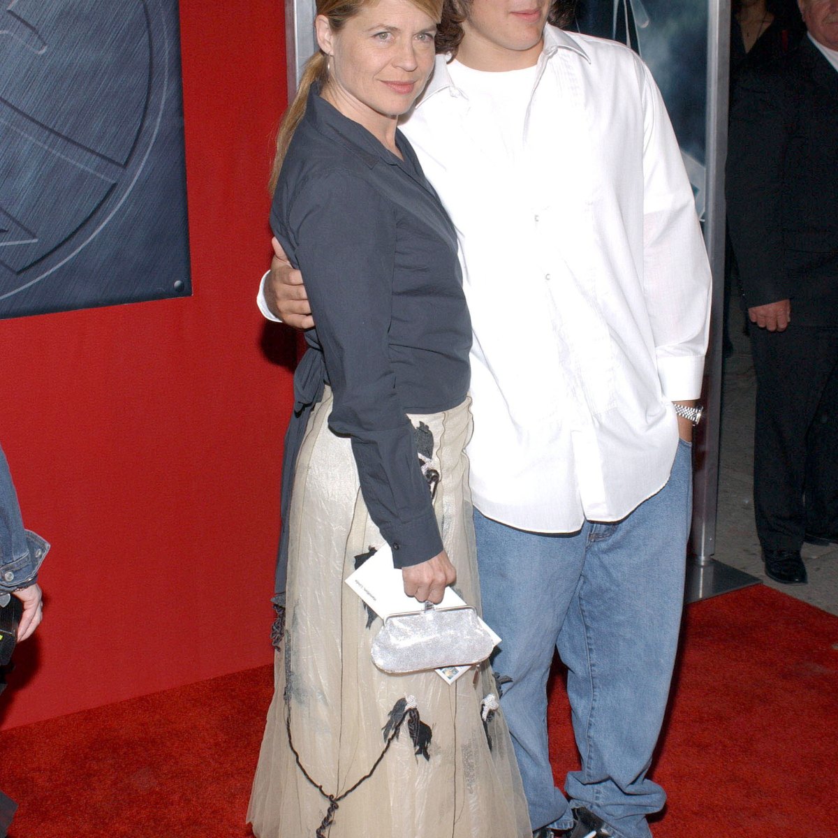 linda hamilton daughter