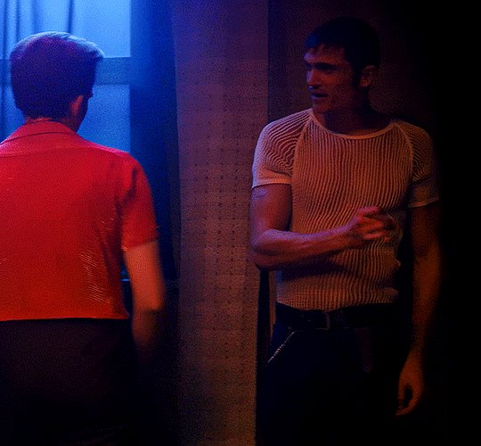 harry melling gay