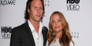 did cole and phoebe dating in real-life