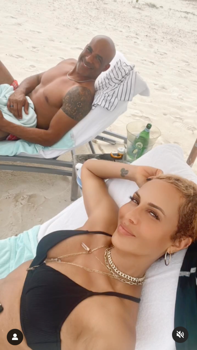 nicole parker bikini