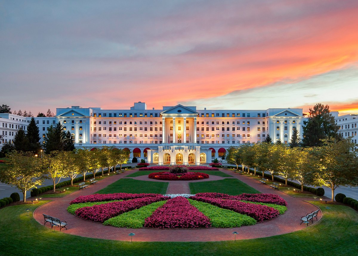 places to stay in white sulphur springs wv
