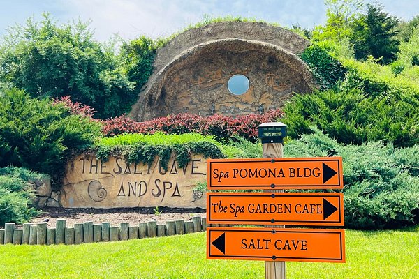 places to stay in white sulphur springs wv