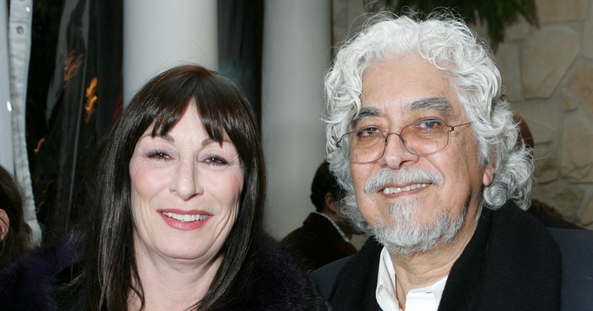anjelica huston husband