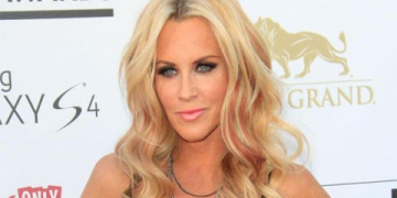 how old is jenny mccarthy son
