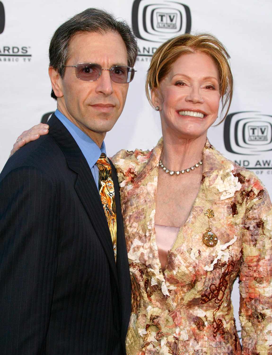 husband of mary tyler moore