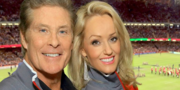 who is david hasselhoff married to