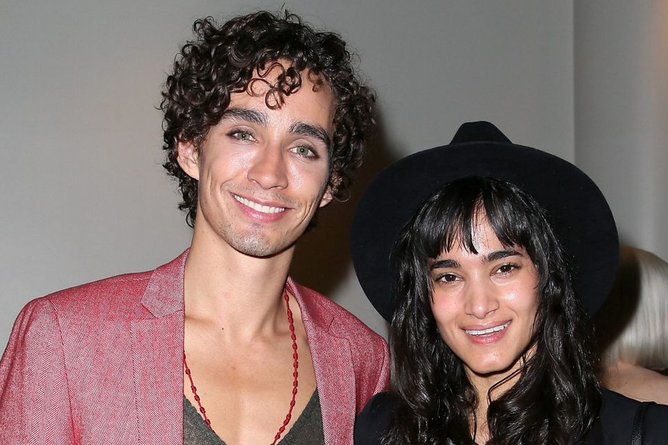 robert sheehan girlfriend