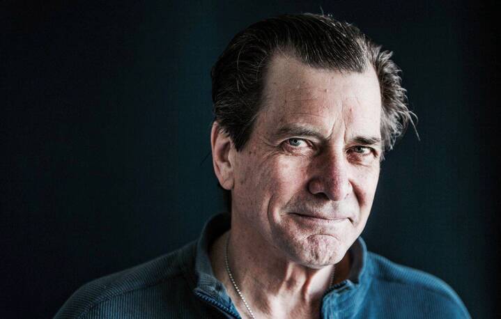 how old is dirk benedict