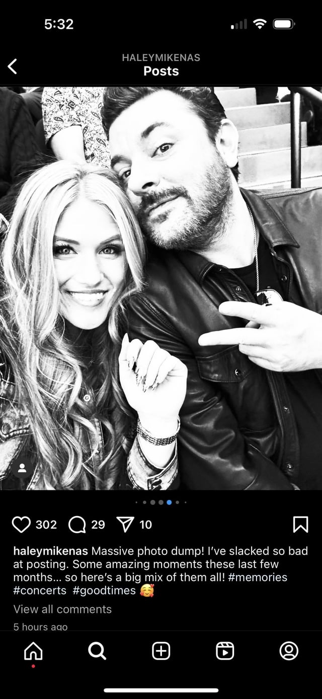 is chris young married or single