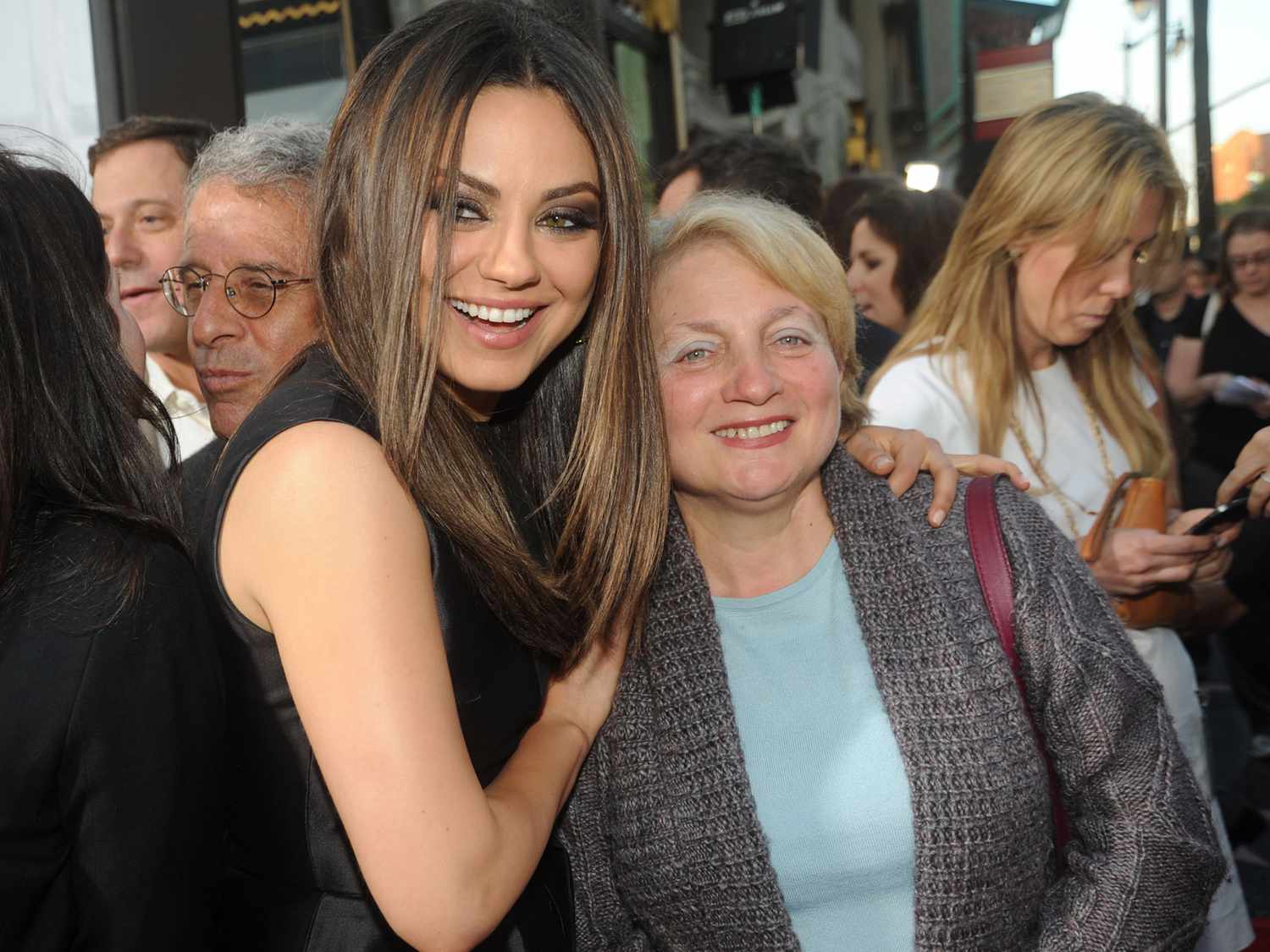 mila kunis sister
