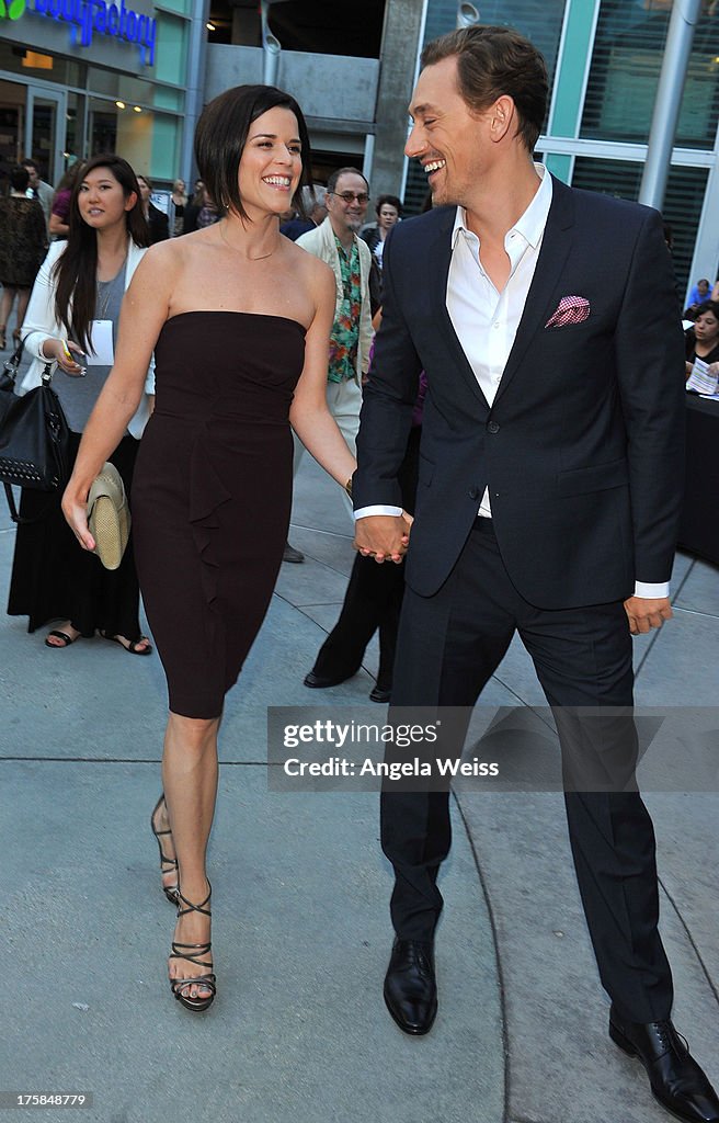 neve campbell jj feild