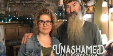 who is phyllis thomas mother