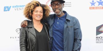 don cheadles wife