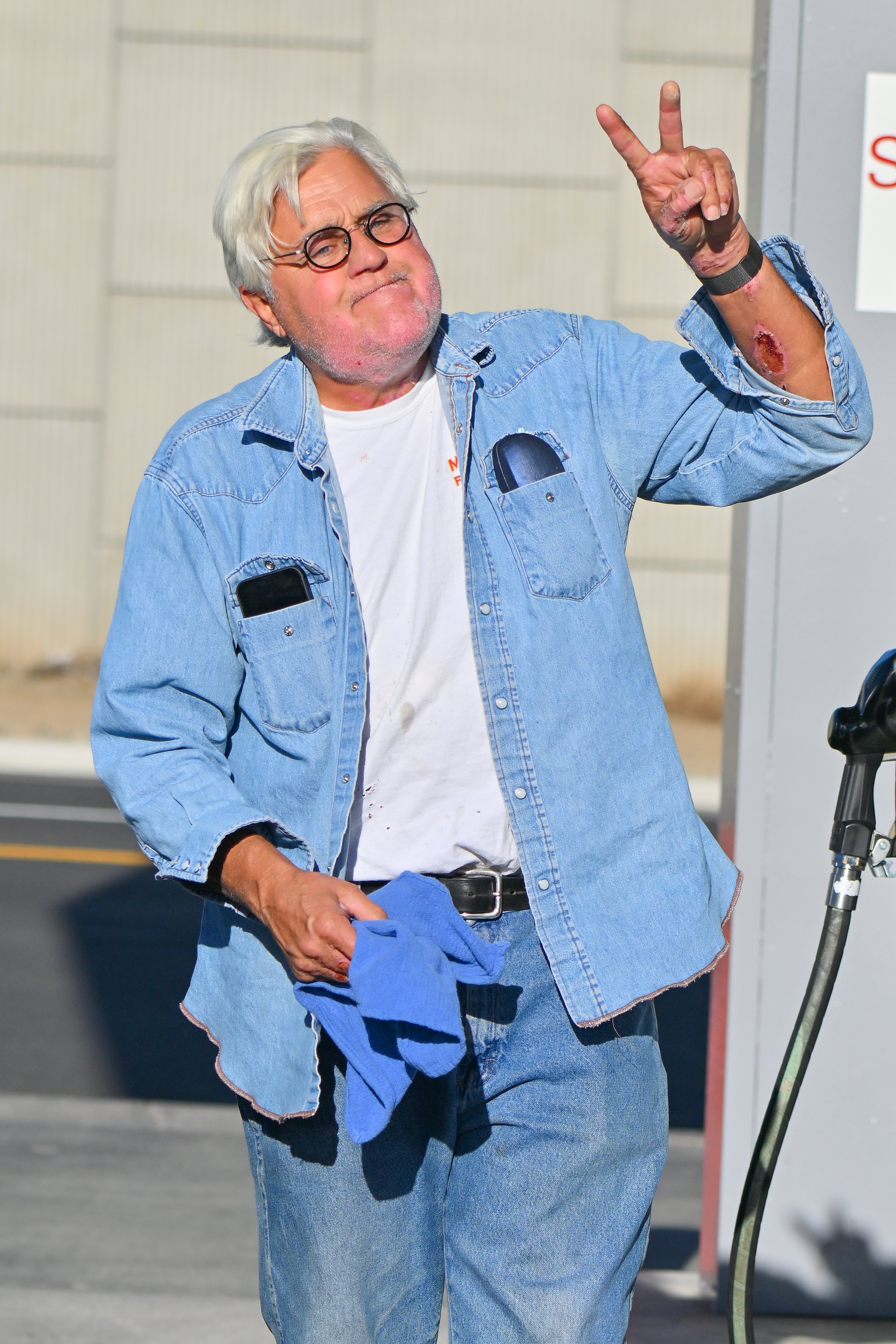 does jay leno have a twin brother