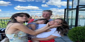 christopher meloni’s wife